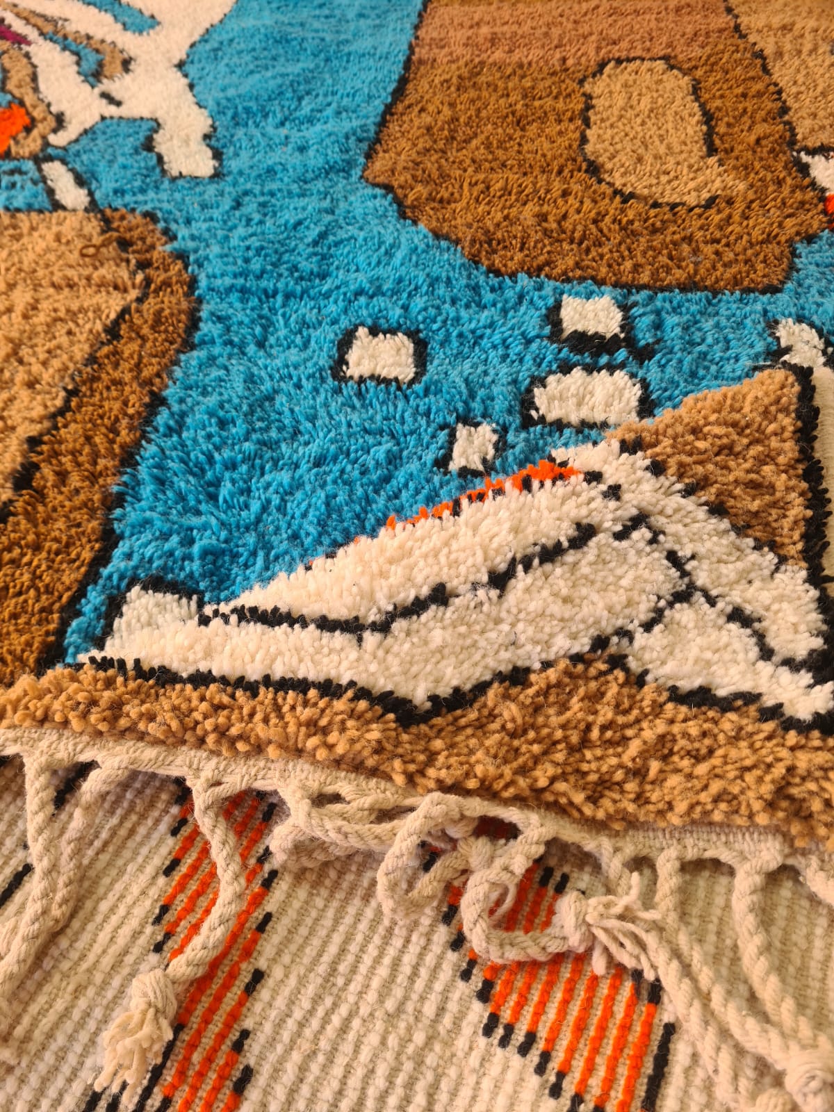 Atlas Flow – Symbolic Beni Mrirt in River and Field Palette