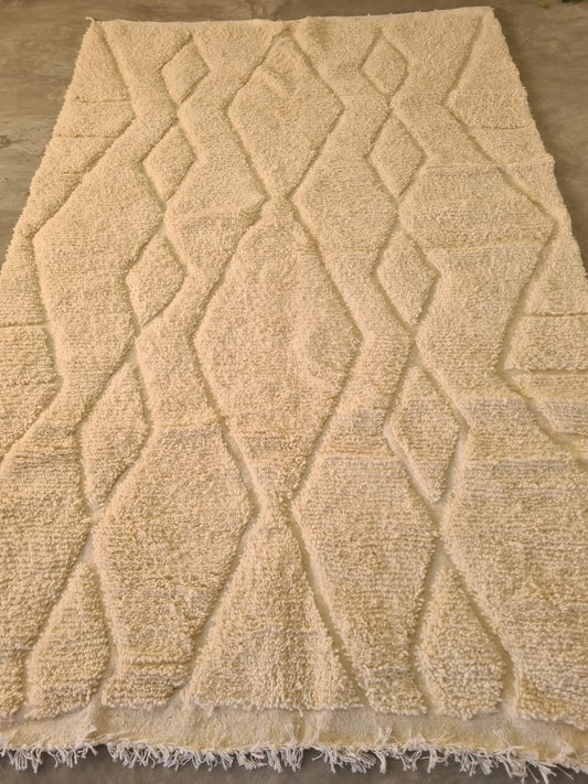 Wave Echo – Aït Zyayne Beni Ourain Rug in Undyed Wool