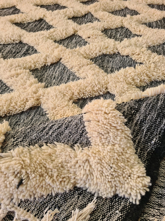 Shadow Grid – Sculpted Diamond Relief in Beni Mrirt Wool