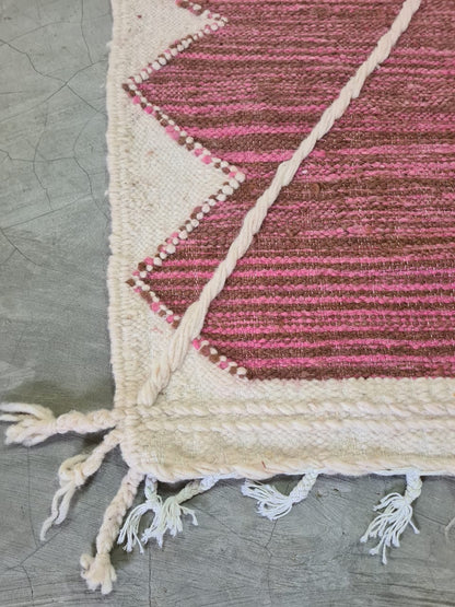 Crimson Geometry – Zanafi Flatweave from the Southern Tribes