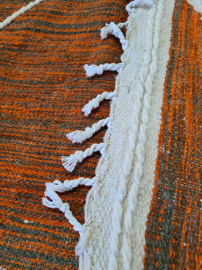 Terracotta Dunes – Zanafi Flatweave with White Geo-Spine
