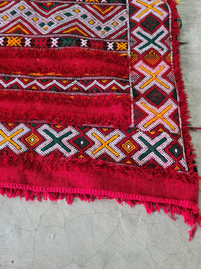 Red Heirloom – Vintage Amazigh Zigzag Hanbel from the Zayan Plateau