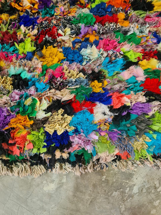 Petals in Rebellion – Boucherouite Floral Explosion in Reclaimed Textiles