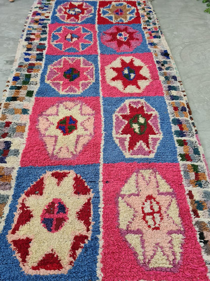 Crimson Frequency – Boucherouite Rug in Psychedelic Looming