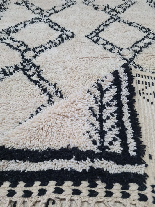 The Fertility Lozenge – Beni Ourain Atlas Rug of Womanhood & Lineage
