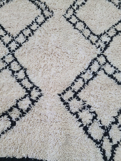 The Fertility Lozenge – Beni Ourain Atlas Rug of Womanhood & Lineage