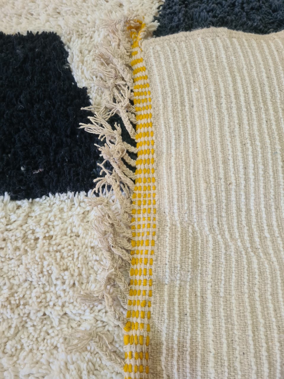 Still Life in Wool – Aït Zayne Interpretation of Floral Form