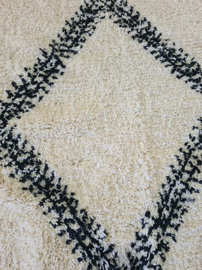 Marmoucha Nine-Diamond Lattice — Chalk & Inkwash