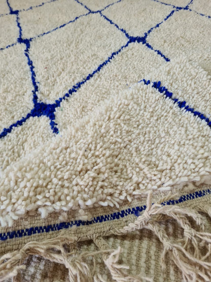 Blue Geometry – Beni Ourain Rug with Indigo Diamond Grid