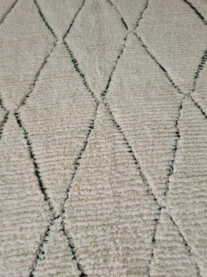 Rivers of Light – Beni Ourain Rug with Linear Glyph Flow