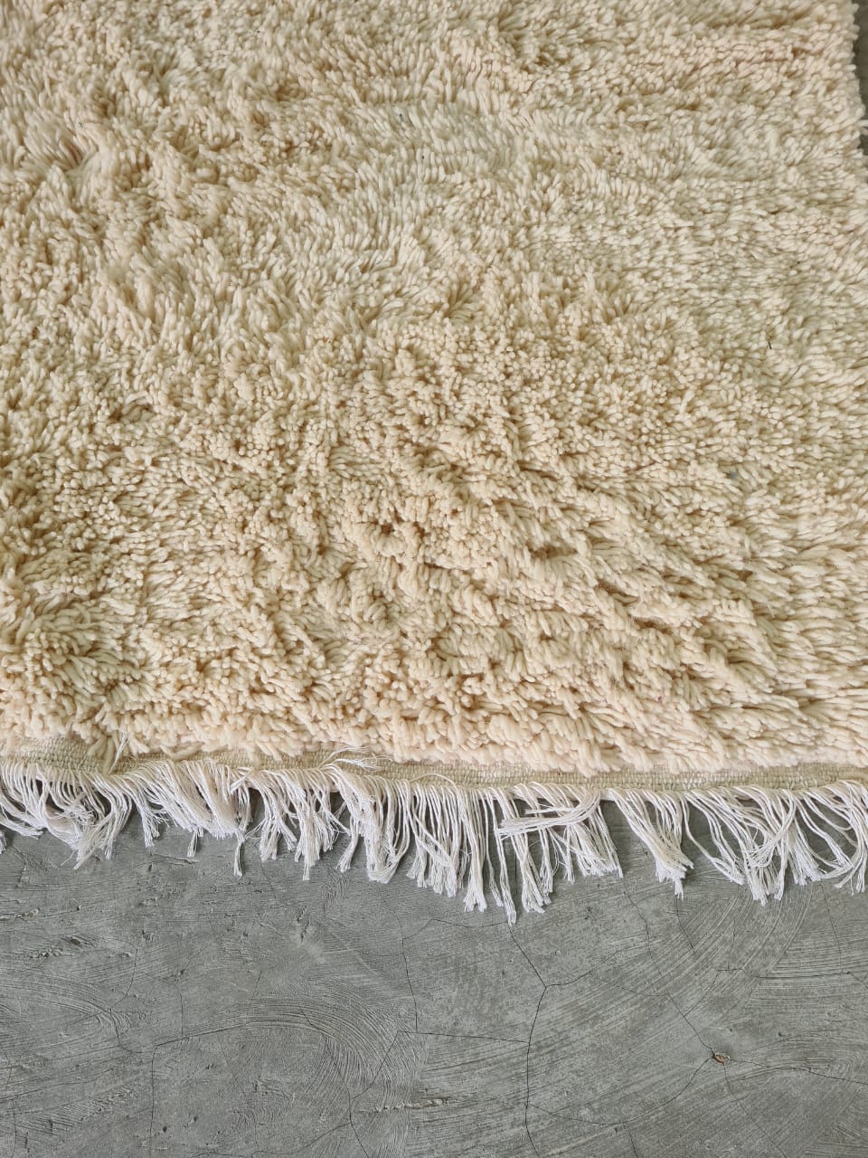 Ivory Silence – Beni Mrirt in Whispered Texture