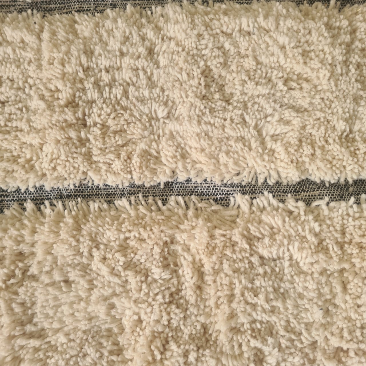 Knotwork Border — Beni Ourain Ladder Field