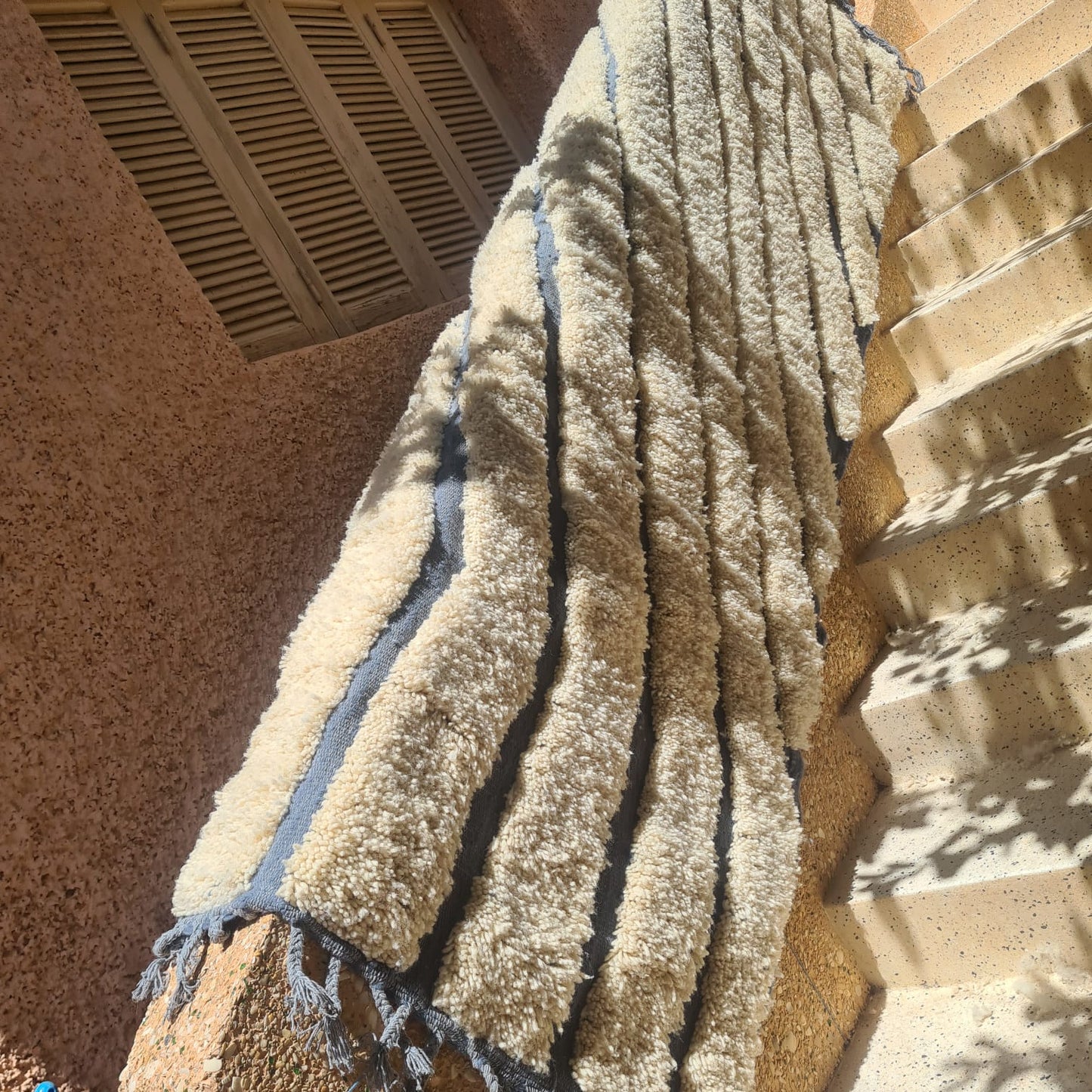 Marmoucha Linear Drift — Ivory Wool with Slate Stripes