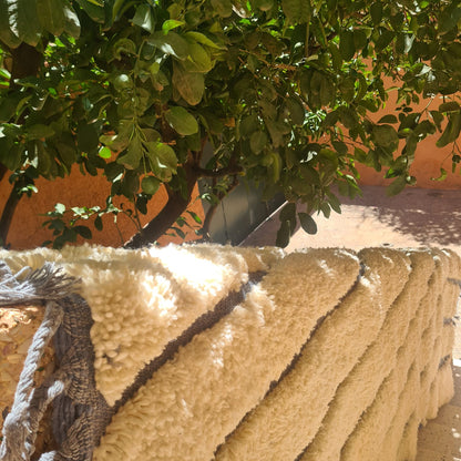 Marmoucha Linear Drift — Ivory Wool with Slate Stripes