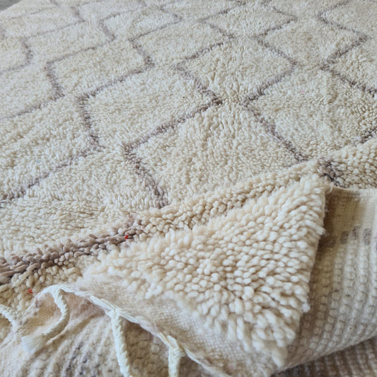 Feather Lattice — Marmoucha Ivory with Soft-Taupe Diamonds