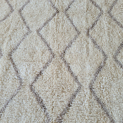 Feather Lattice — Marmoucha Ivory with Soft-Taupe Diamonds