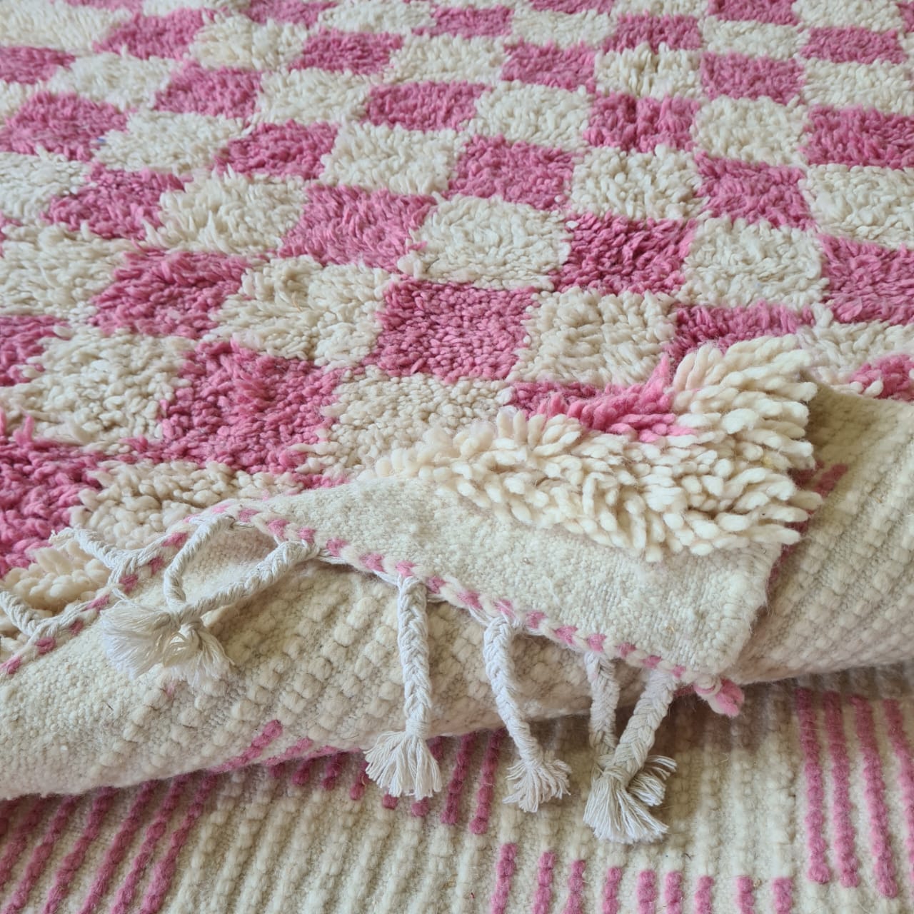 Dusty Rose Checker — Marmoucha Reticulated Field