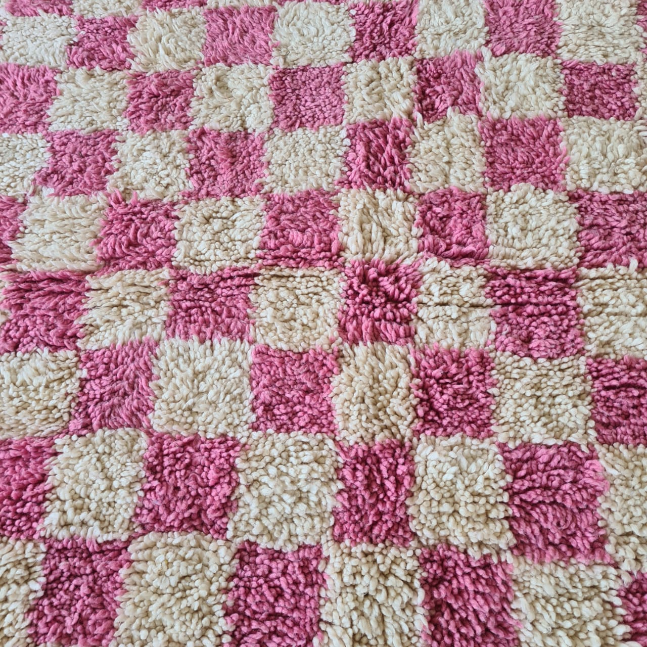 Dusty Rose Checker — Marmoucha Reticulated Field