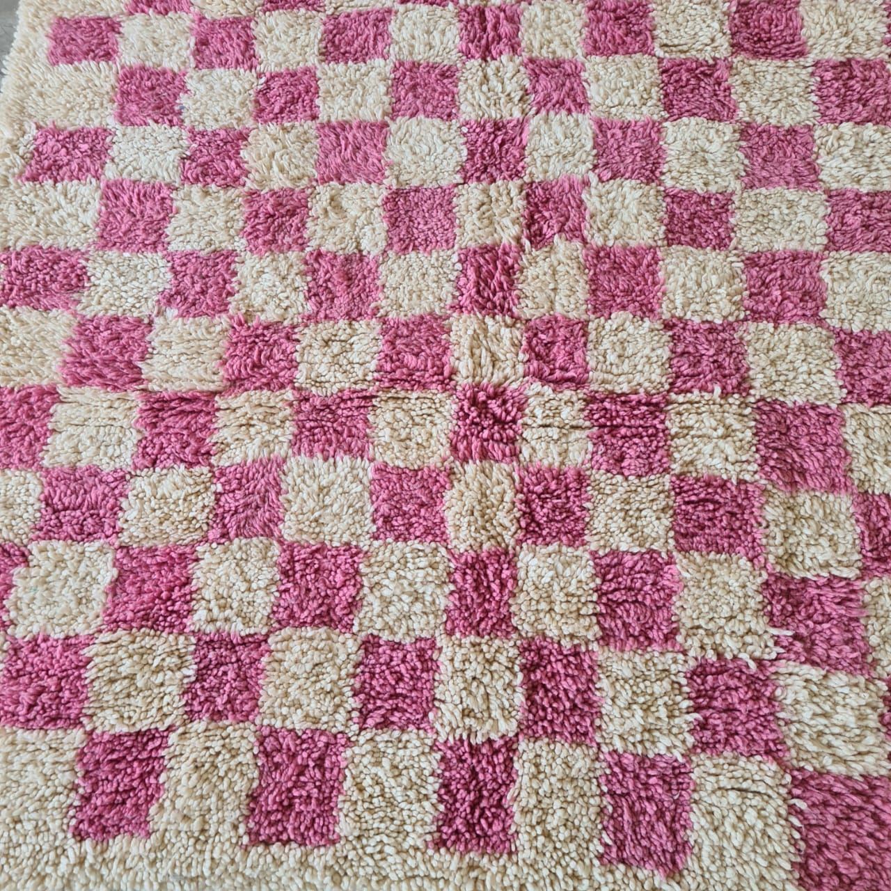 Dusty Rose Checker — Marmoucha Reticulated Field