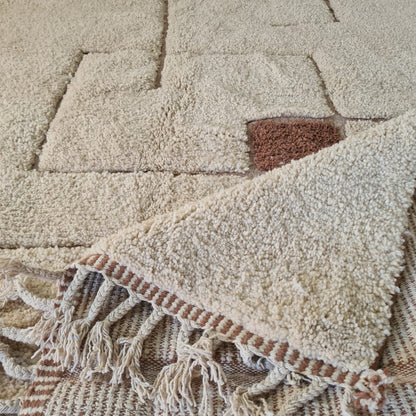 Signal Square — Beni Mrirt Relief Grid with Accent