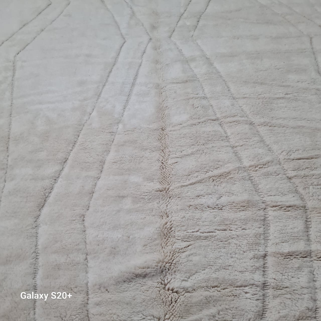 Marmoucha Sculpted Pathways — Ivory Relief Field