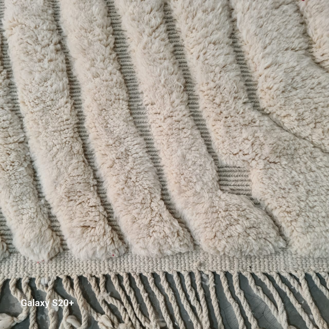 Marmoucha Contour Relief — Ivory Sculpted Field