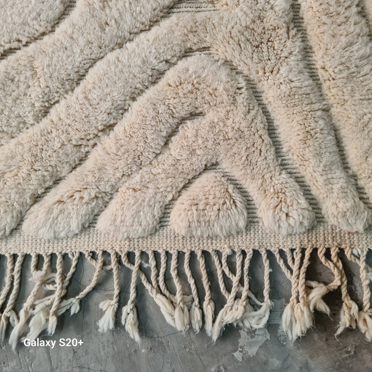 Marmoucha Contour Relief — Ivory Sculpted Field