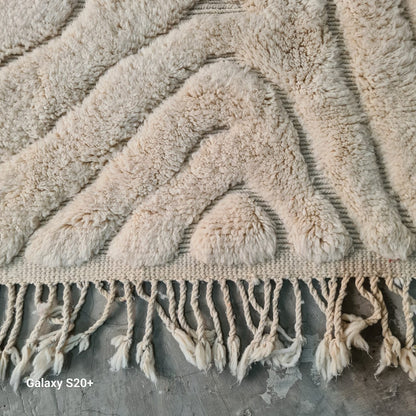 Marmoucha Contour Relief — Ivory Sculpted Field