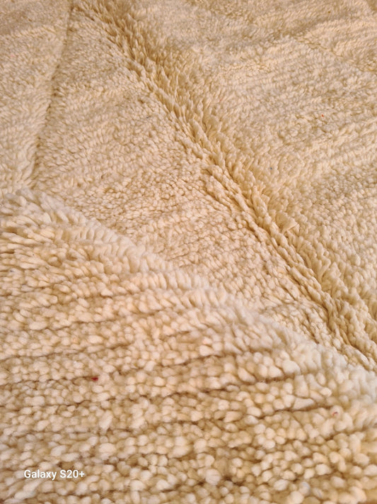 Beni Ourain Ivory Relief Diamond Field — Hand-Knotted High Atlas Wool