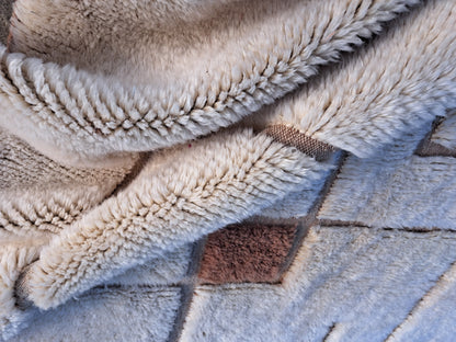 Signal Square — Beni Mrirt Relief Grid with Accent