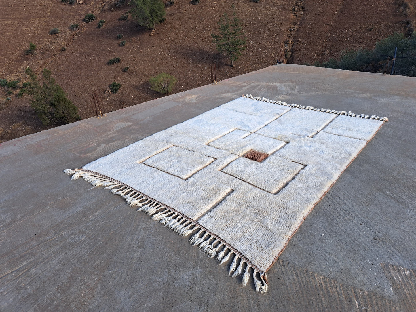 Signal Square — Beni Mrirt Relief Grid with Accent