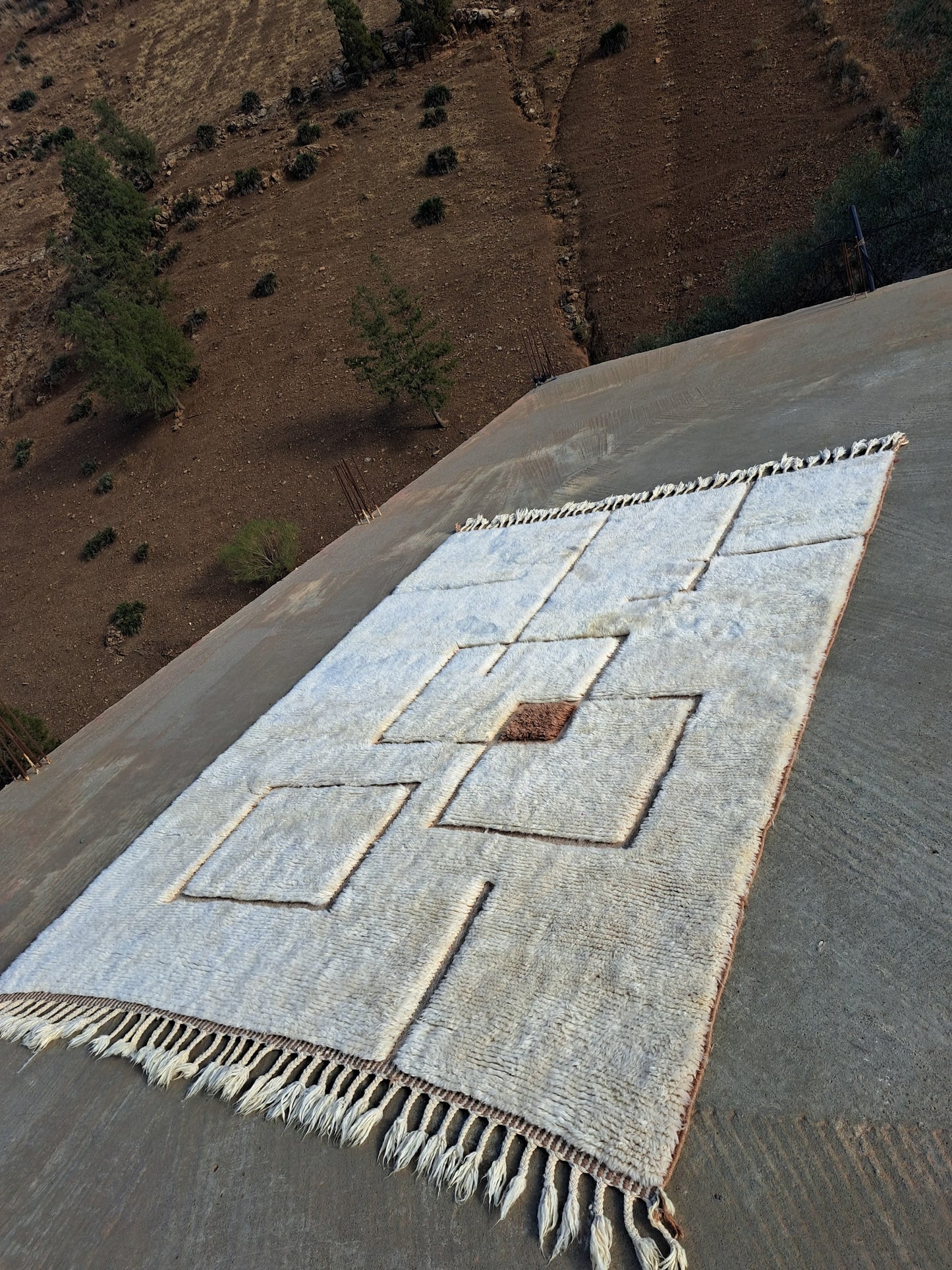 Signal Square — Beni Mrirt Relief Grid with Accent