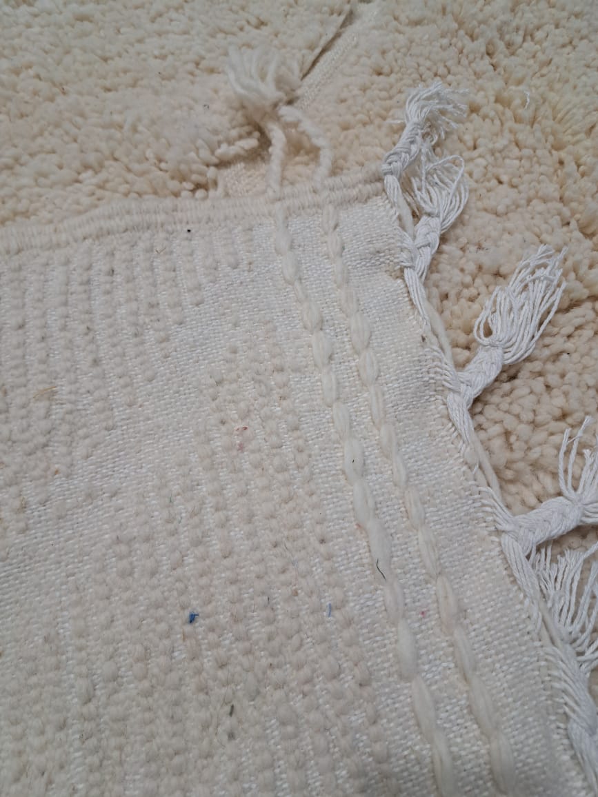 Marmoucha Ivory Relief Diamond Field — Hand-Knotted Atlas Wool