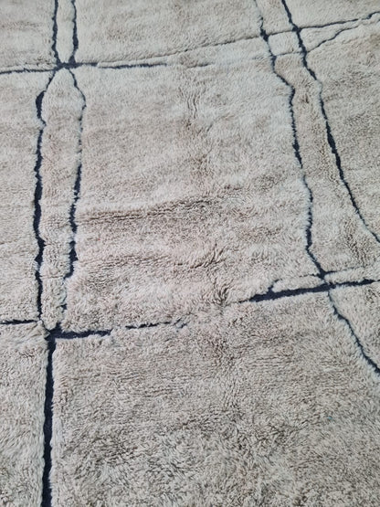 Beni Ourain Linearity — Broken Axis Field