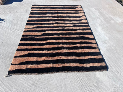 Beni Mrirt Strata Field — Noir & Terracotta Bands