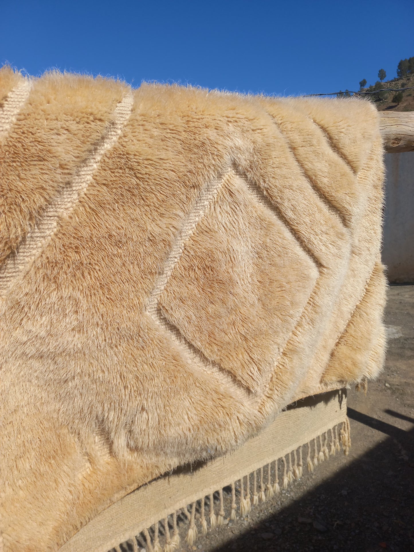 Marmoucha Ivory Relief — Compact Chevron Field