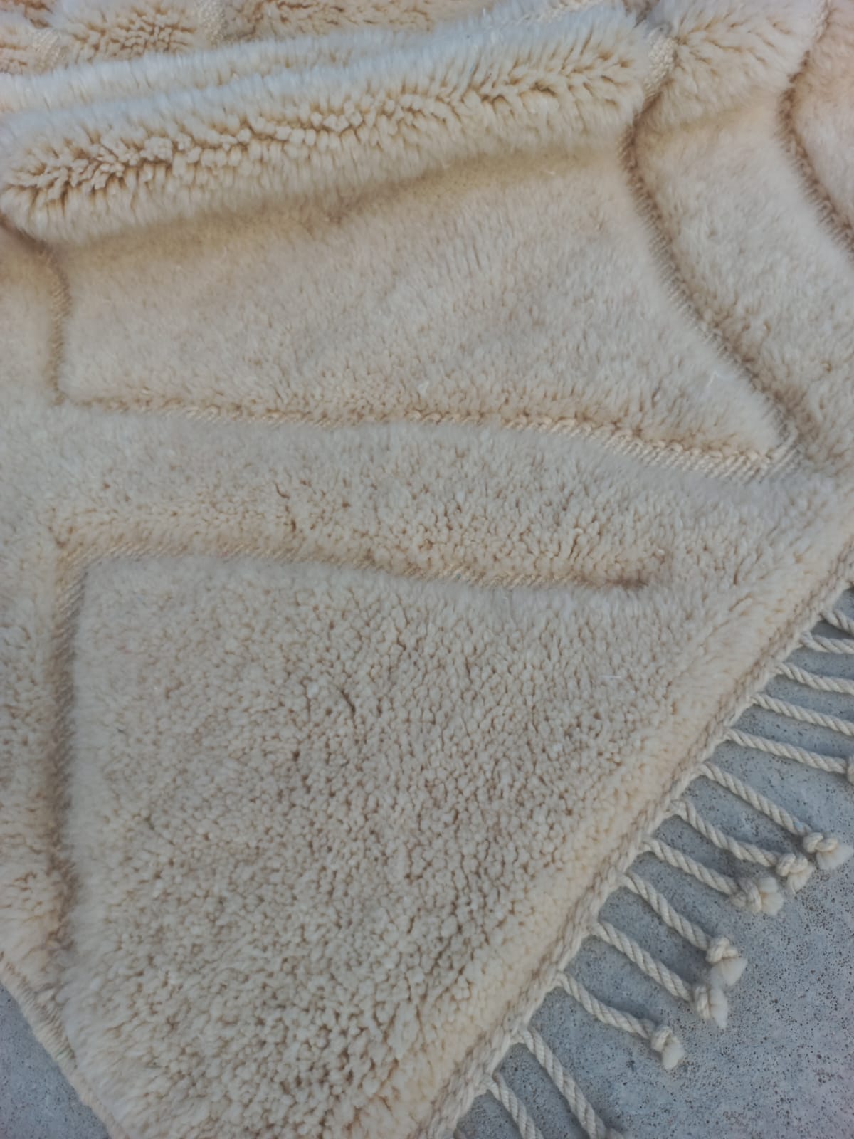 Marmoucha Ivory Relief — Compact Chevron Field