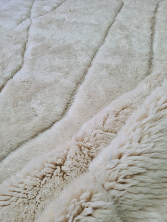 Beni Mrirt Sculpted Field — Ivory Relief