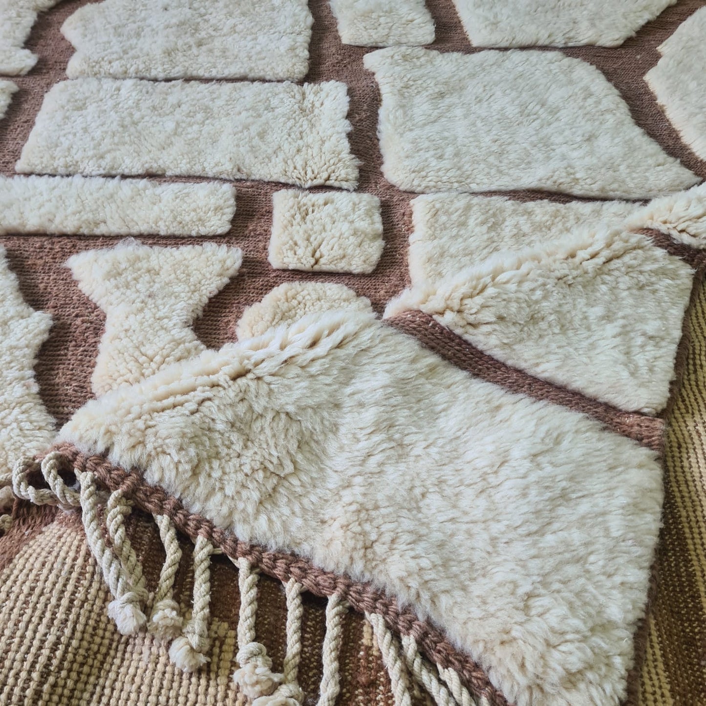 Beni Mrirt Tessellated Relief — Ivory Mosaic Field