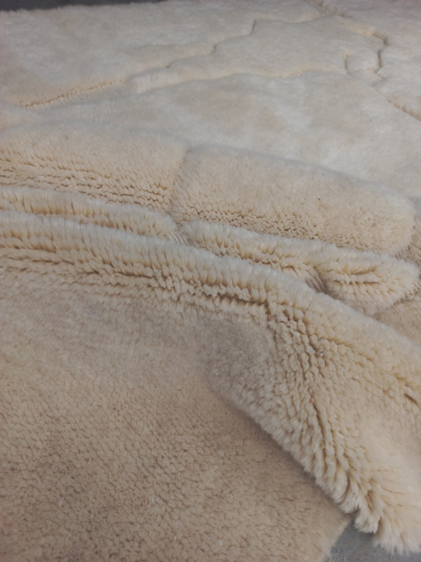 Marmoucha Silent Relief — Ivory Sculptural Field