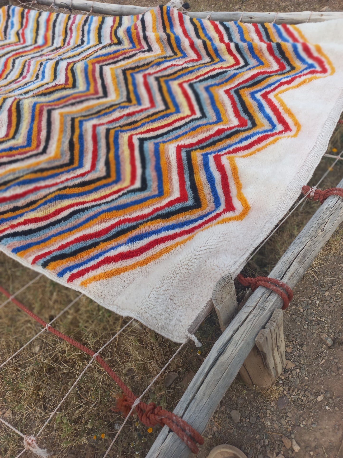 Beni Mrirt Chromatic Chevron — Multilinear Spectrum Field