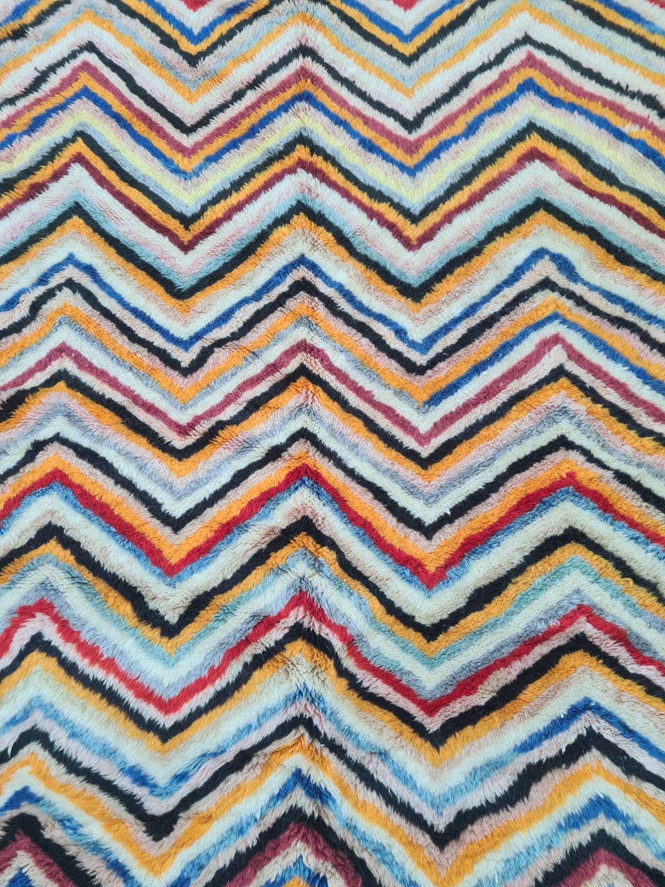Beni Mrirt Chromatic Chevron — Multilinear Spectrum Field