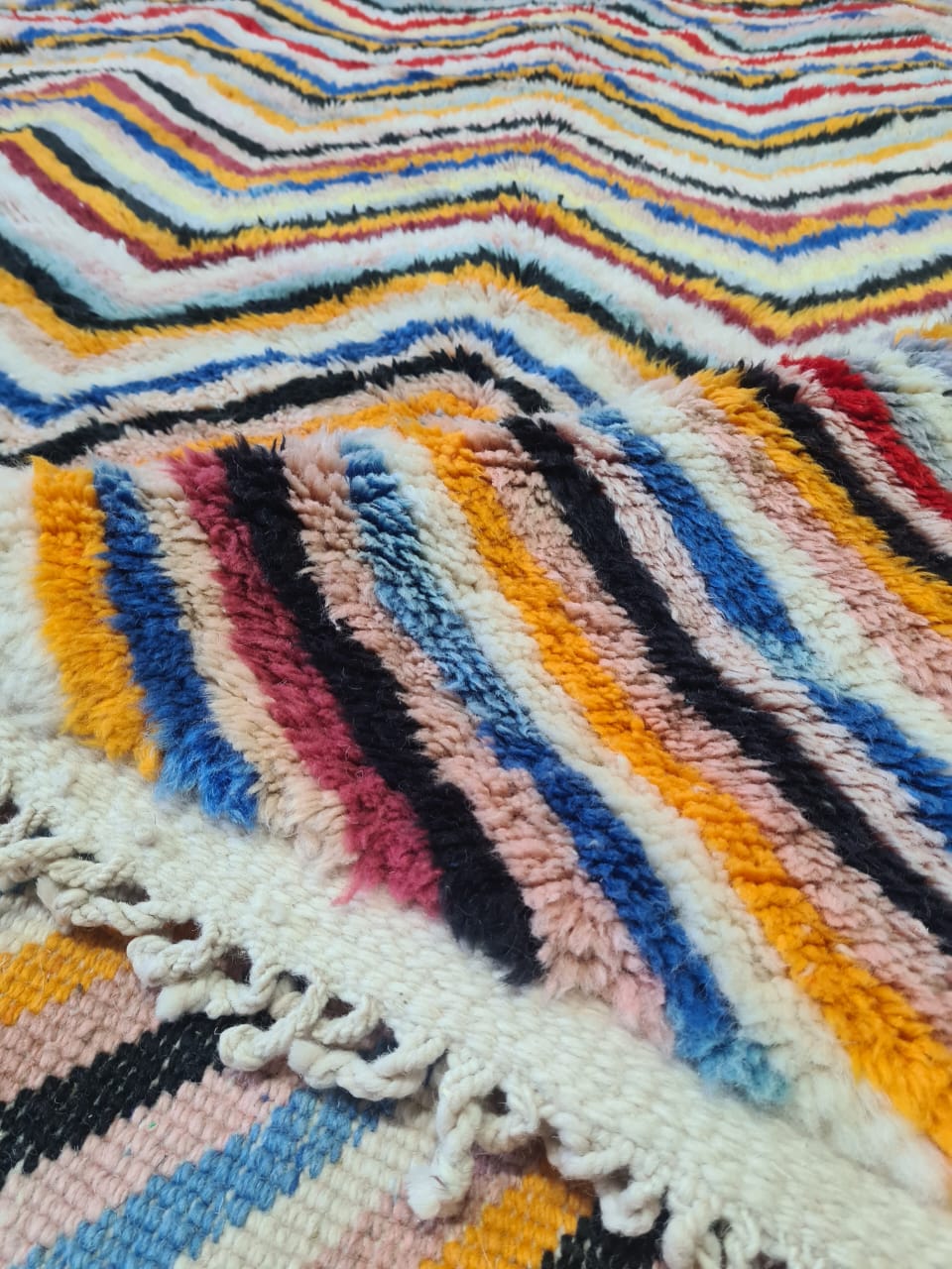 Beni Mrirt Chromatic Chevron — Multilinear Spectrum Field