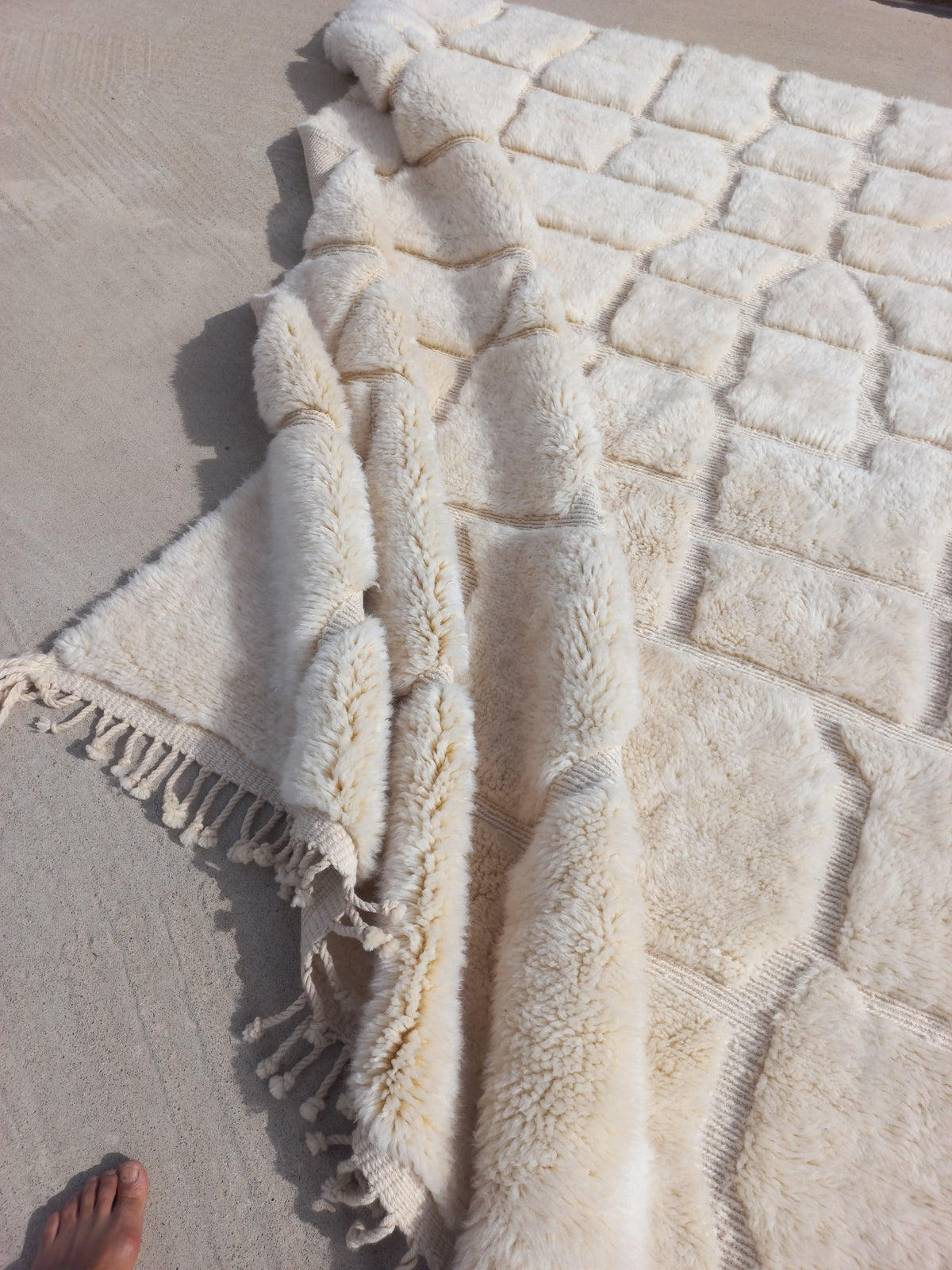 Marmoucha Ivory Sculpted Cellular Rug
