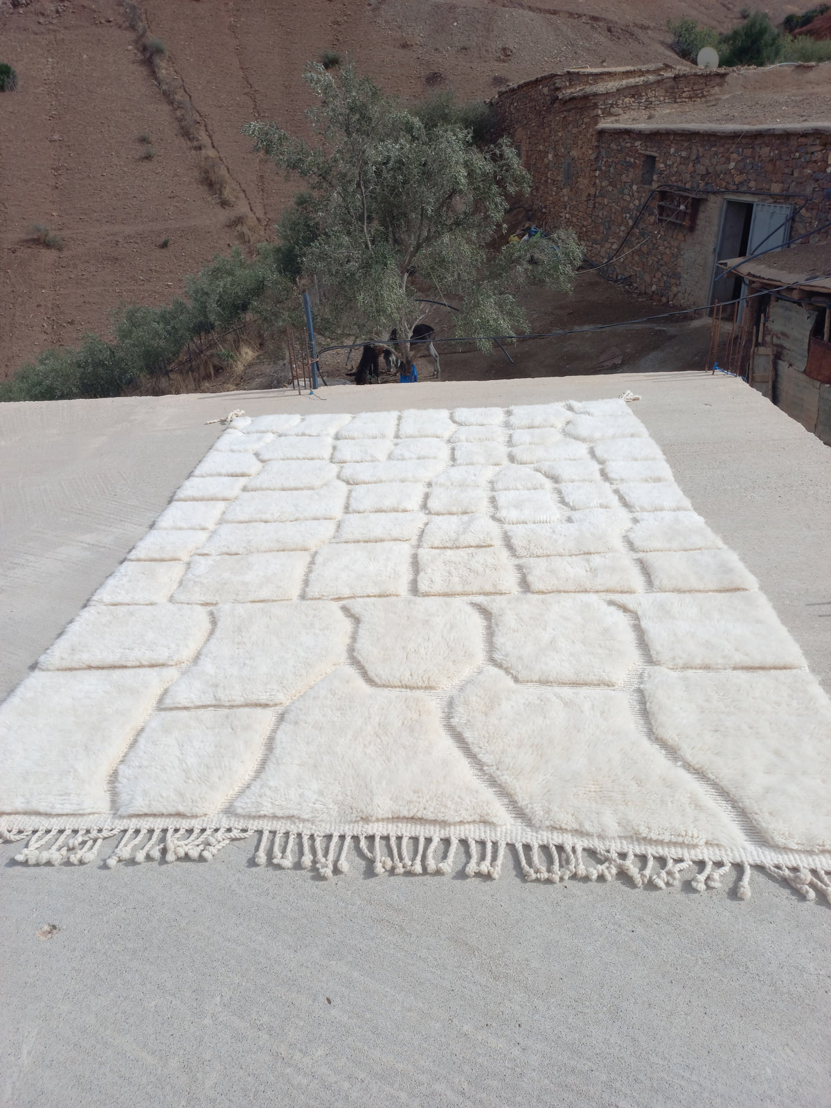 Marmoucha Ivory Sculpted Cellular Rug