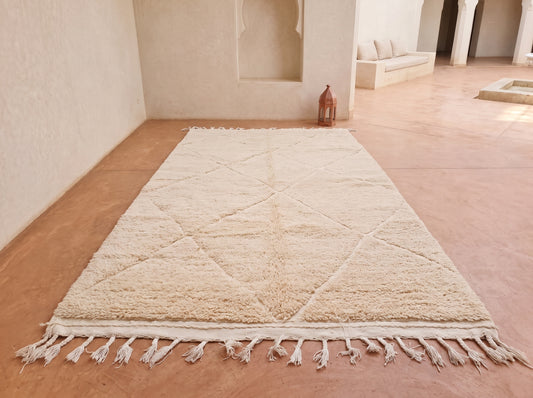 Marmoucha Ivory Relief Diamond Field — Hand-Knotted Atlas Wool