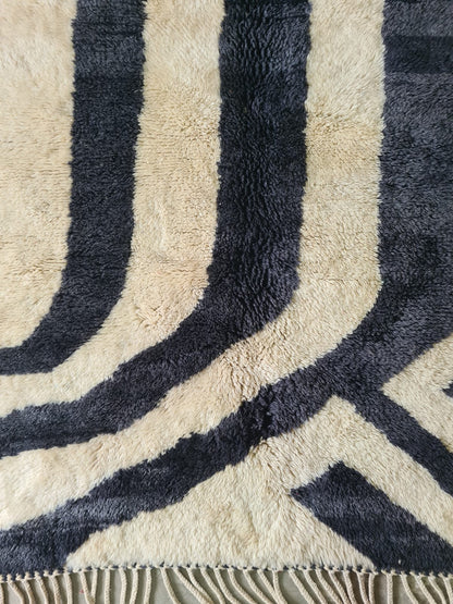Beni Ouarain Graphic Monochrome Composition