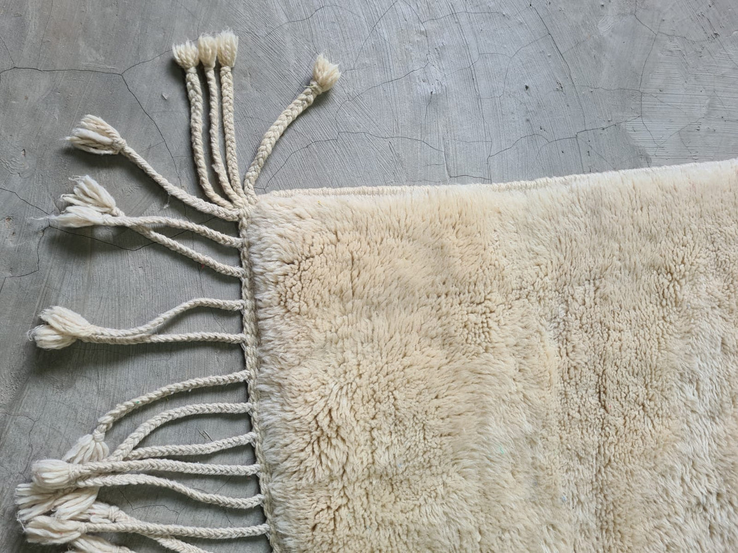 Aït Seghrouchen Natural Ivory Field Rug