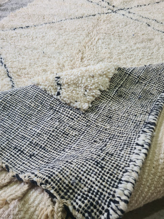 Boujaad Monochrome Framed Field Rug