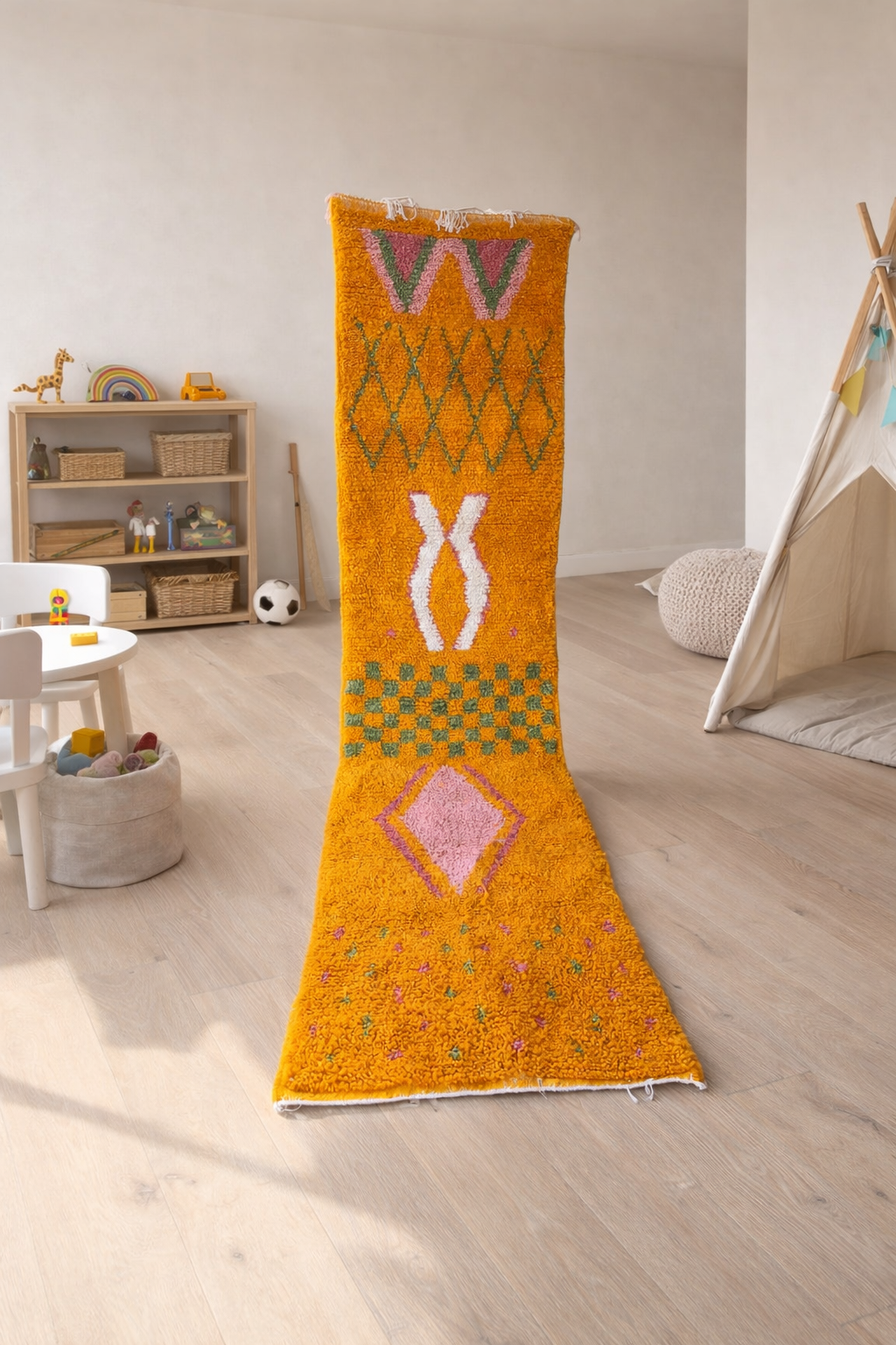 Boujaad Chromatic Totem — Ember Path Runner